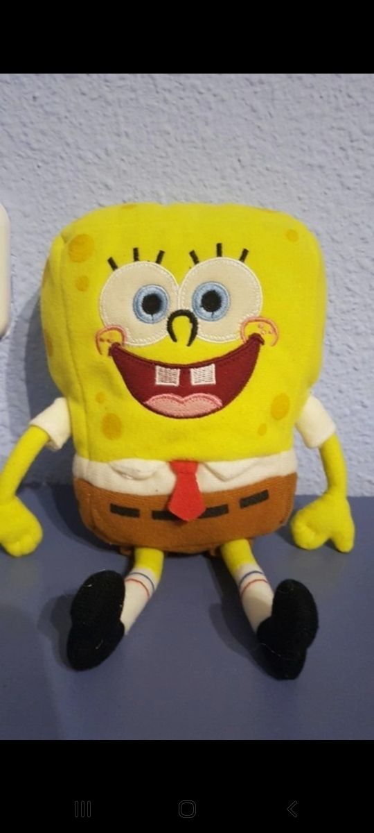Lote 2+1 Peluches Sonoros Bob esponja y Patricio. 