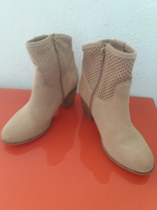 Botines Fosco mujer T36 de segunda mano por 10 EUR en Barcelona en WALLAPOP