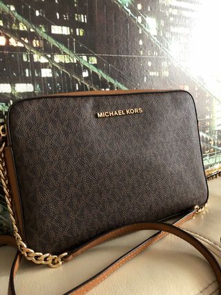 Bolso bandolera Michael Kors original de segunda mano por 100 EUR en  Zaragoza en WALLAPOP
