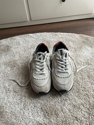 Zapatillas Bimba y Lola de segunda mano por 50 EUR en Toledo en WALLAPOP
