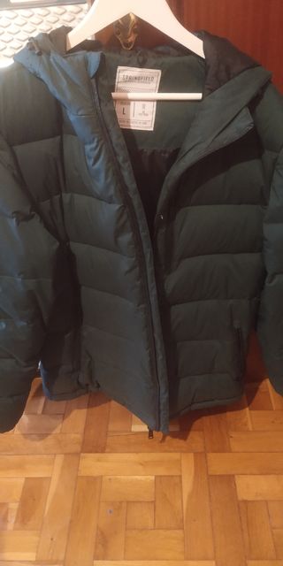 Plumifero Springfield. de segunda mano por 30 EUR en Donostia-San Sebastián  en WALLAPOP