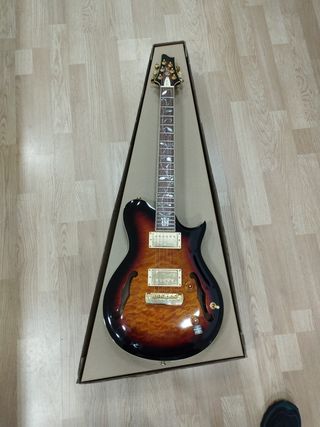 Guitarra eléctricas de segunda mano en Talavera de la Reina en WALLAPOP