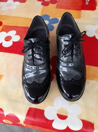 VENDO ZAPATOS SEÑOR de segunda mano por 18 EUR en Blanes en WALLAPOP