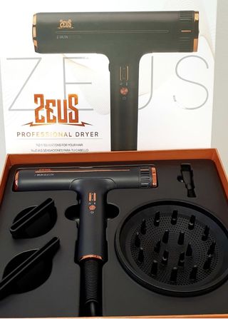Secador Pelo Zeus de segunda mano por 215 EUR en Barcelona en WALLAPOP