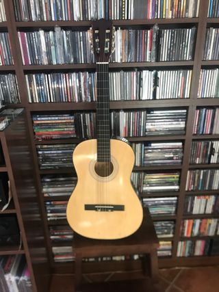 Guitarra BURSWOOD de segunda mano por 20 EUR en Dos Hermanas en WALLAPOP