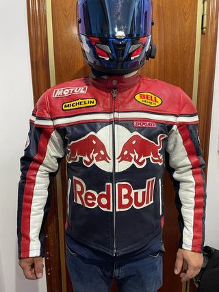 Cazadora de Cuero moto de segunda mano por 110 EUR en Burgos en WALLAPOP