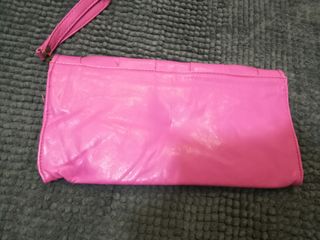 Bolso de mano rosa chicle. de segunda mano por 8 EUR en Fuenlabrada en  WALLAPOP