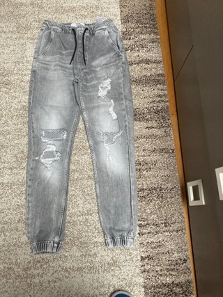 Vaquero hombre Bershka de segunda mano por 15 EUR en Tanos en WALLAPOP