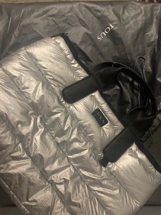 BOLSO ACOLCHADO TOUS PLATEADO de segunda mano por 100 EUR en Sant Fost de  Campsentelles en WALLAPOP