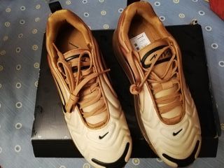 Zapatillas correr Nike Air Max 720 Oro, talla 39 de segunda mano por 90 EUR  en Madrid en WALLAPOP