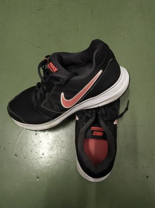 Bambas nike de segunda mano por 5 EUR en Barcelona en WALLAPOP