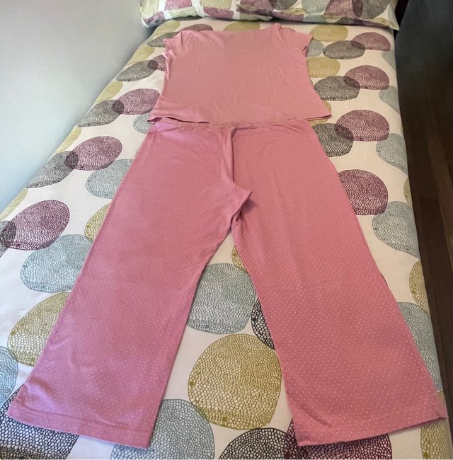 Pijama rayas rosa