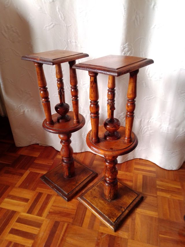 Porta macetas antiguo