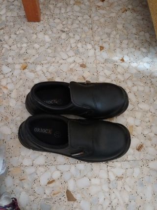 Zapatilla de seguridad Oriocx Valgañon