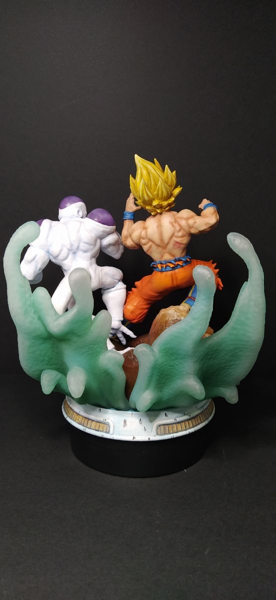 Diorama batalla dragon ball Z Goku Vs Freezer