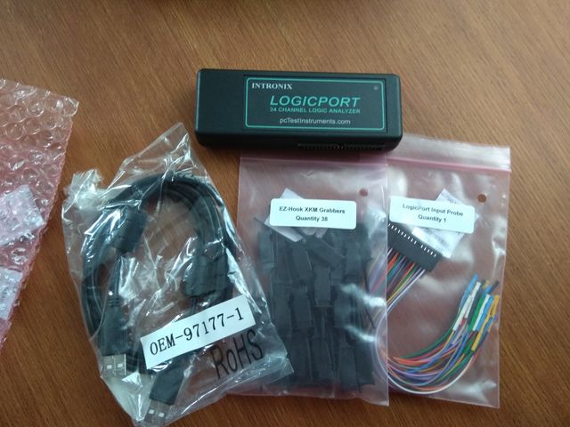 Analizador lógico 34 canales y 500 M (SIN USAR) 