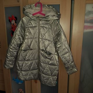 Abrigo zara 9 años metalizado de segunda mano por 20 EUR en Leganés en  WALLAPOP
