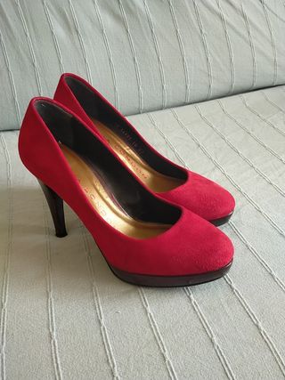 Zapatos Sacha London Talla 37 de segunda mano por 22 EUR en Barcelona en  WALLAPOP