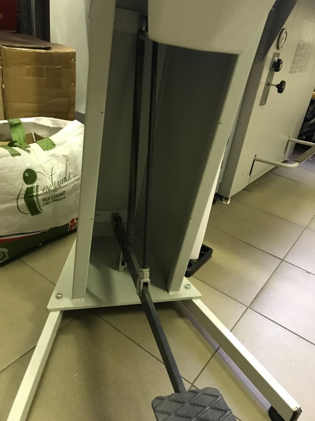 Cucitrice a pedale 1 testa - tipografia e stampa