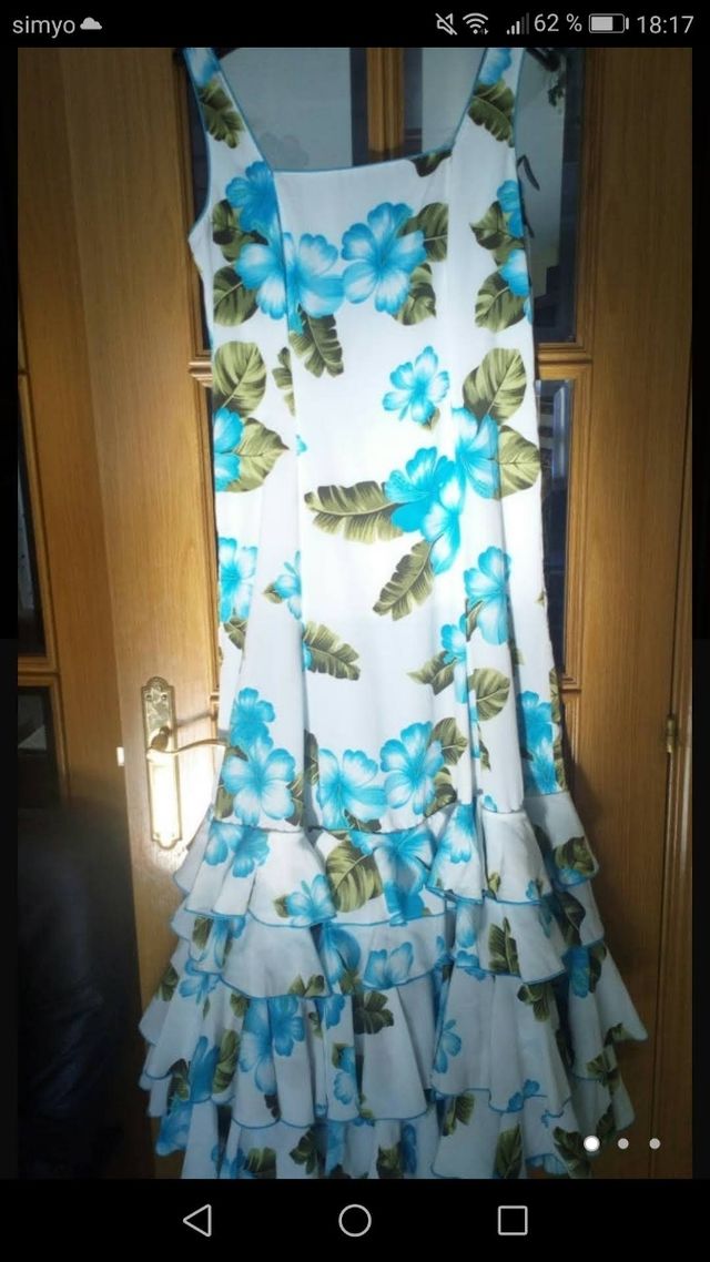 Vestido de flamenca. Sevillana