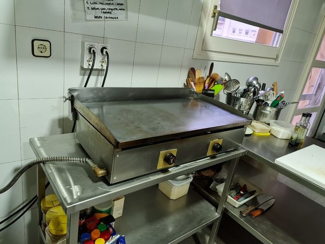 Piano con 4 bruciatori e forno elettrico