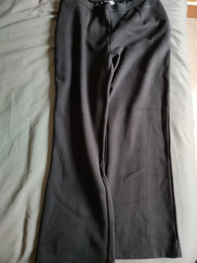 Pantalón chándal marca Boomerang talla 42