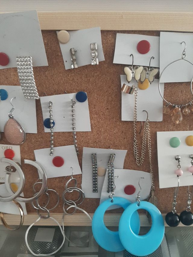 Pendientes variados