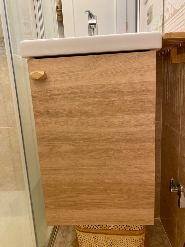 Armario lavabo+1prta+Grifo, efecto roble/blanco