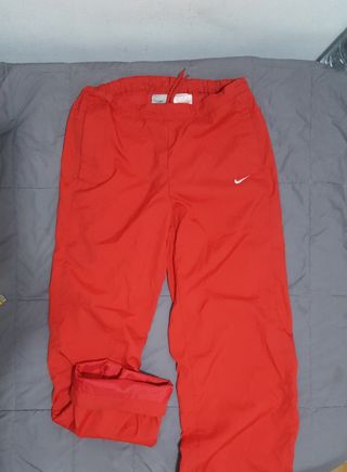 Chandal Nike de mujer talla S de segunda mano por 5 EUR en Barcelona en  WALLAPOP