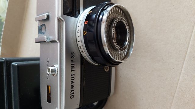 camara OLIMPUS de fotografia de  años 70