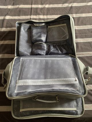 Maleta Pirulos para bebé de segunda mano por 40 EUR en Zaragoza en WALLAPOP