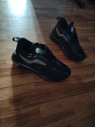 Nike Air Max 720 (Talla: 43) de segunda mano por 80 EUR en Vigo en WALLAPOP