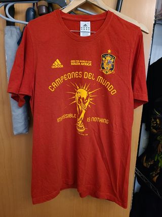 Camiseta Adidas, Fifa World Cup 2010 de segunda mano por 15 EUR en Valencia  en WALLAPOP