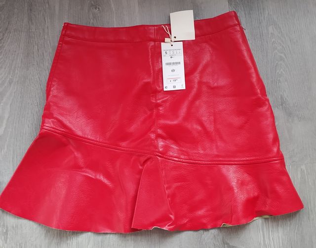 Falda de cuero