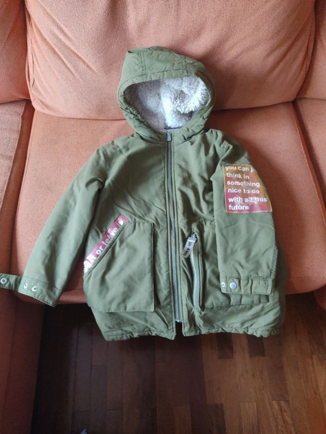 Abrigo verde de chica talla 8 años