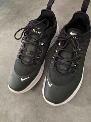 Nike air max de segunda mano por 40 EUR en Santa Eulalia de Ronçana en  WALLAPOP