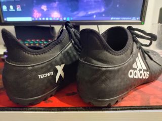 Adidas Techfit X 16.3 Talla 45 de segunda mano por 20 EUR en Barcelona en  WALLAPOP