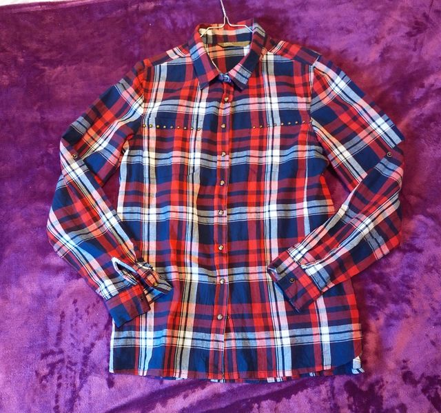 Camisa a cuadros rojo y azul Sfera