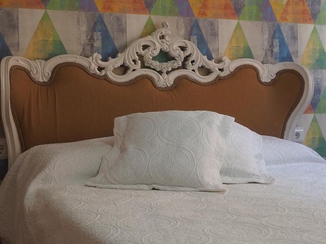 Cama 1,50 x 2 con cabezal patas y somier