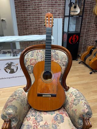 GUITARRA JOSÉ RAMÍREZ 1984 de segunda mano por 650 EUR en Vitoria-Gasteiz  en WALLAPOP