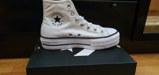 Converse doble suela de segunda mano en WALLAPOP