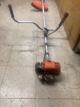 Desbrozadora stihl fs90 de segunda mano por 250 EUR en Segovia en WALLAPOP