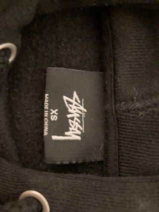 Sudadera Stussy Negra de segunda mano por 70 EUR en Majadahonda en WALLAPOP