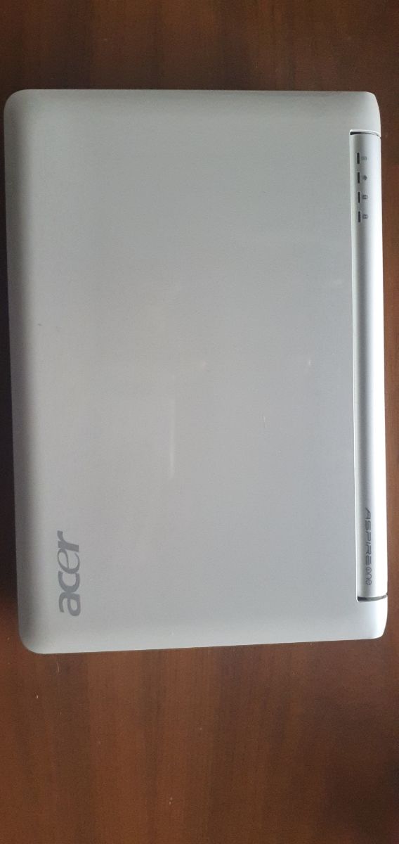Portatil mini Acer aspire One