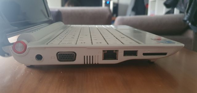 Portatil mini Acer aspire One