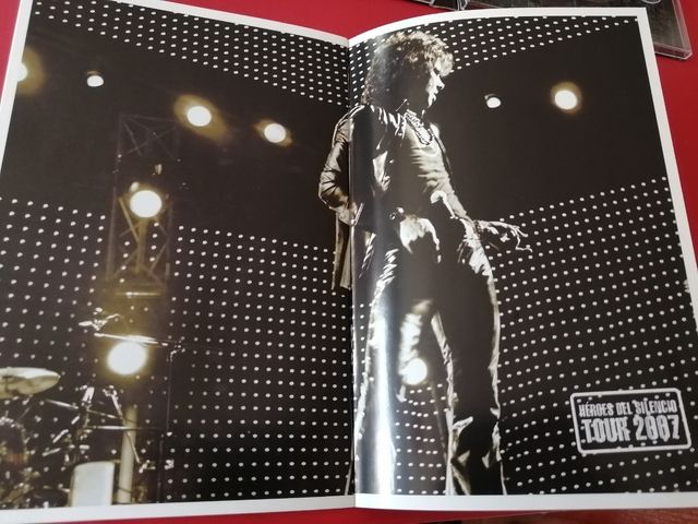 Héroes del silencio.