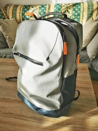 Mochila náutica impermeable. de segunda mano por 19 EUR en Paracuellos de  Jarama en WALLAPOP