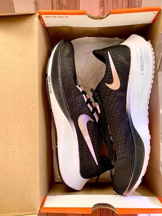 Nike Air Zoom Pegasus 37 (negro y rosa- talla 42) de segunda mano por 70  EUR en San Fernando de Henares en WALLAPOP