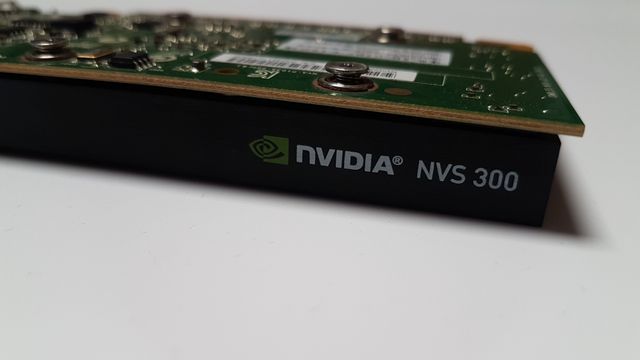 Tarjeta gráfica NVIDIA NVS 300