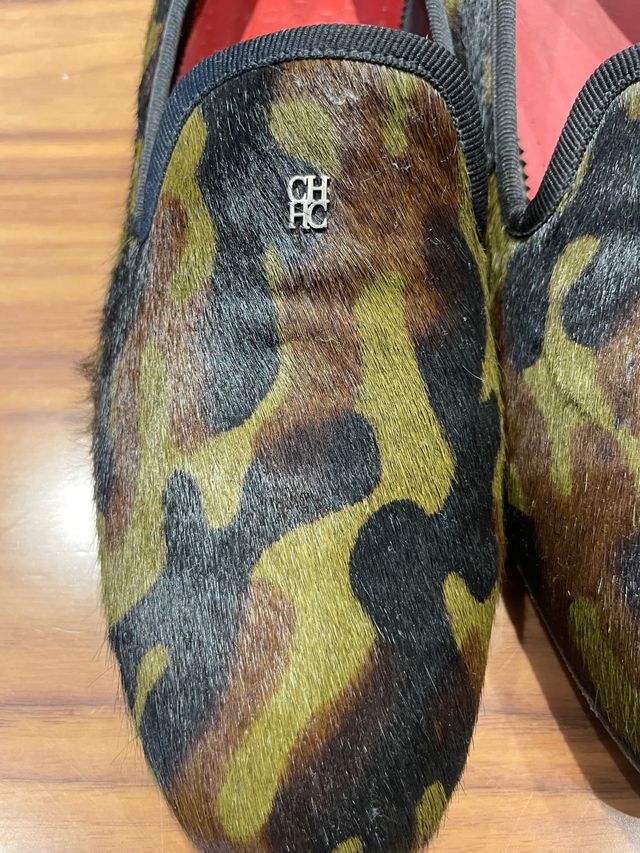 Slippers de CAROLINA HERRERA de pelo de potro